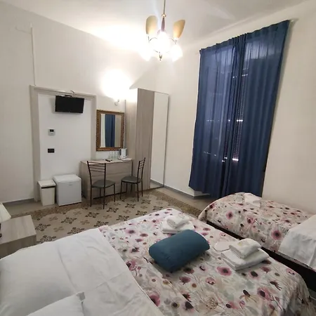 Anas Casa de hóspedes Roma